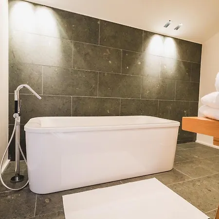 Sleeps 10 Pool Air Con Wifi * Ahetze